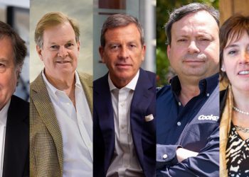 Ejecutivos salmoneros valoran avance en relocalización de concesiones