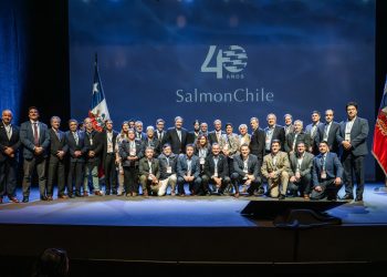 SalmonChile Summit 2026: Industria y Gobierno acuerdan agenda de certezas para el desarrollo sostenible del sector