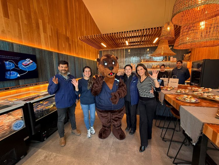 Mercado Blumar fue reconocido en el marco del décimo aniversario de Sello Azul