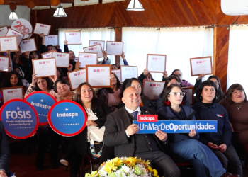 Mujeres de mar impulsan la economía local: INDESPA y FOSIS certifican a 130 emprendedoras de Chiloé