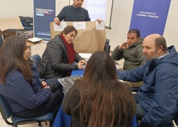 El futuro laboral de la acuicultura se empieza a diseñar en Los Lagos: tecnología, IA y nuevas competencias al centro