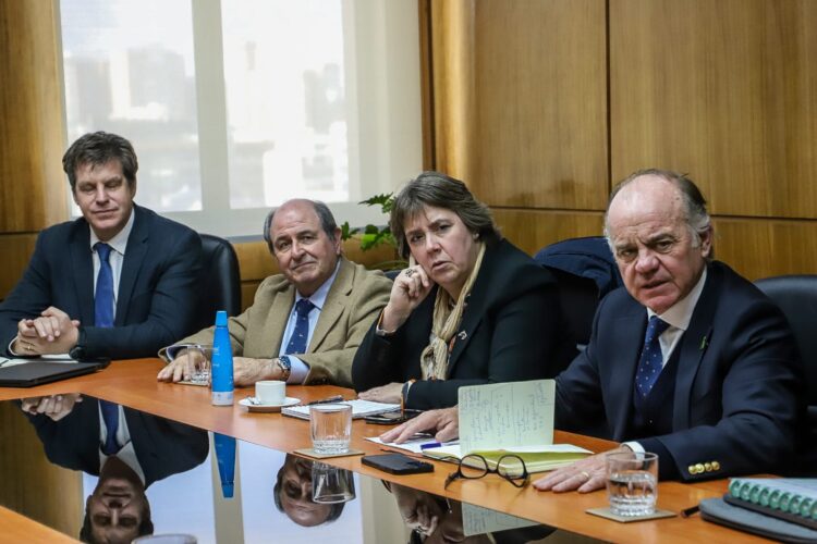 AgroSalmón gana fuerza: Consejo del Salmón y el agro buscan elevar el valor chileno en la cadena alimentaria