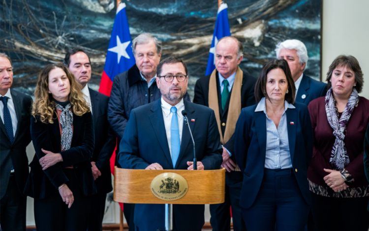 Reacciones y acciones del gobierno frente a sobretasa del 12,5%