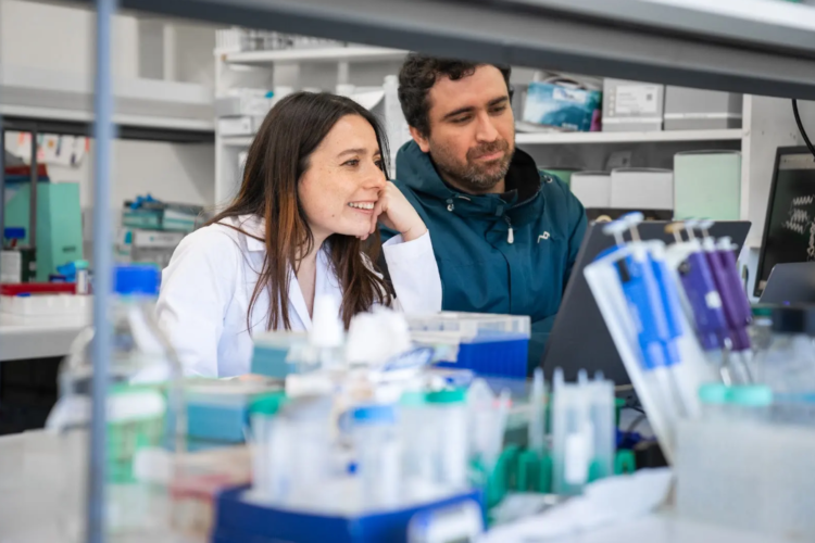AQUIT formaliza piloto con Multi X respaldada por un 67% de efectividad vía oral contra el SRS