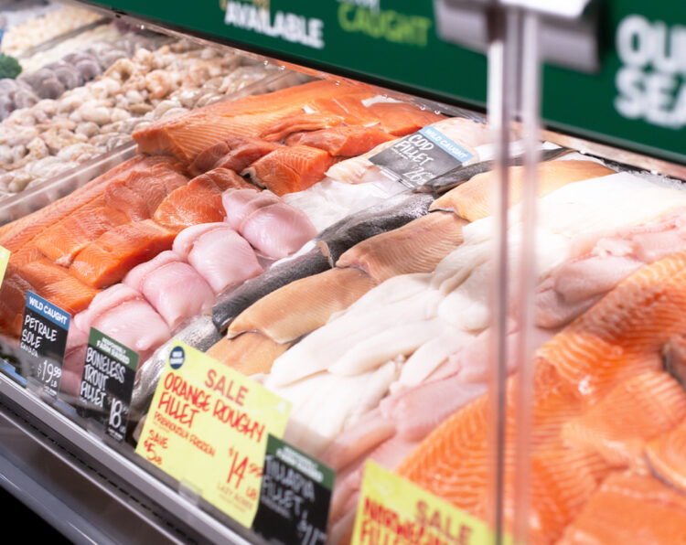 Supermercados con productos del mar.