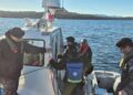 Autoridad Marítima activó procedimiento de emergencia tras accidente de buceo en centro de cultivo Bután 7, en Aysén. Fiscalía investiga causas. Foto: Radio Revelación
