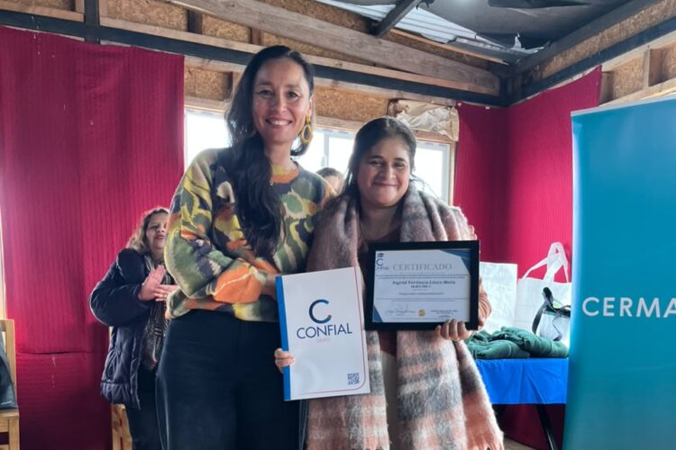 Cermaq y Skretting abren oportunidades para mujeres de Calbuco. Foto: Skretting