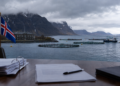 Islandia volvió a postergar su ley acuícola, clave para regular jaulas marinas, land-based, offshore y nuevas tecnologías salmoneras.
