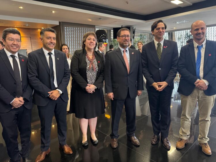 Loreto Seguel, presidenta ejecutiva del Consejo del Salmón, participó en la agenda oficial desarrollada en São Paulo junto a autoridades y representantes del sector privado, en el marco de la gira del canciller Francisco Pérez Mackenna por Brasil.