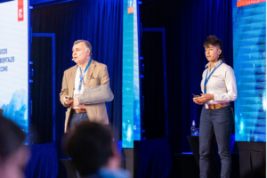 Sergio Silva, gerente de Desarrollo de Vitapro Chile y Rayen Collipal, investigadora y Product Manager de Investigación de Vitapro Chile