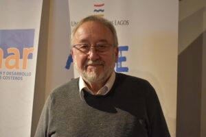 El profesor Alejandro Buschmann