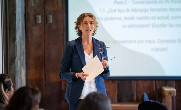Francisca Rojas, gerente de la Asociación de salmonicultores de Magallanes.