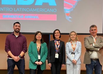 Panel de productores salmoneros sobre bienestar animal durante ELBA 2026