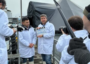“Agua Viva: El futuro del mar” estrena su segunda temporada en Mega 2 con nueve capítulos sobre acuicultura y cuatro dedicados a la salmonicultura. Foto: Agua Viva