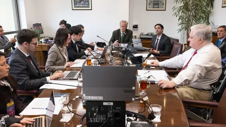 Comisión de Pesca del Senado analiza el arancel al salmón chileno
