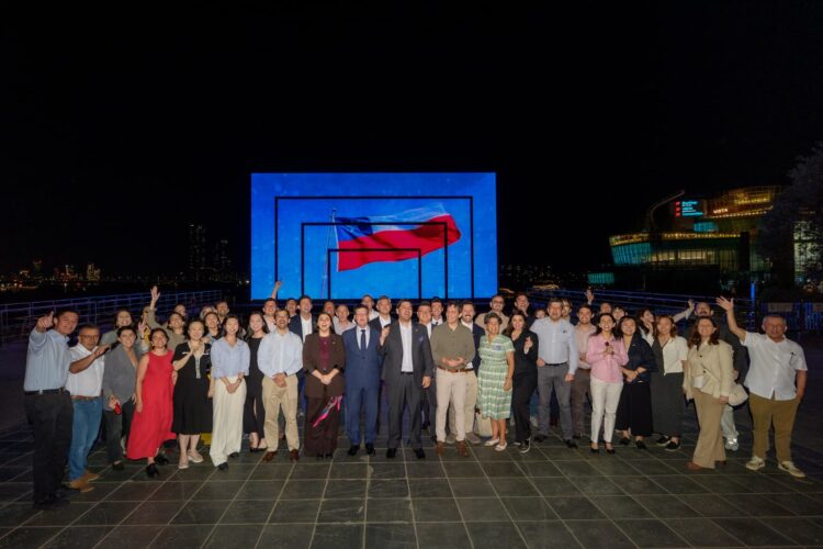 Delegación chilena participante en el Encuentro de Negocios Chile–Norte de Asia 2026 en Seúl