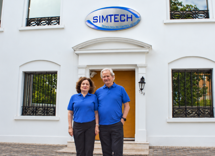 Simtech busca ampliar su presencia en salmonicultura con soluciones de monitoreo, tratamiento, reúso de agua, telemetría y gestión de datos. Foto: Simtech