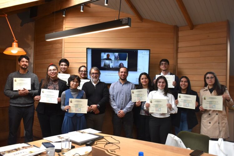 Alumnos certificados de diplomado Universidad de Chile
