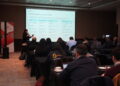 Exposición sobre comunicación y coordinación en el taller de preparación para la temporada FAN 2026–2027.