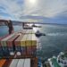 Buque de carga MV Copihue operando en el puerto de Punta Arenas, Región de Magallanes