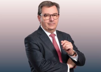 Ministro de Defensa, Fernando Barros. Créditos: Barros & Errázuriz Abogados.