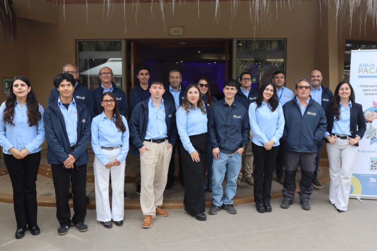 Representantes del sector público, la academia y la industria conmemoraron los diez años de trayectoria del Centro de Innovación AquaPacífico en La Serena. Foto: Aquapacifico.