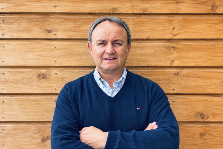MSD Salud Animal nombró a Cristian Catalán como nuevo gerente de su Unidad de Acuicultura en Chile, reforzando su apuesta por ciencia, innovación y salud de peces. Foto: MSD