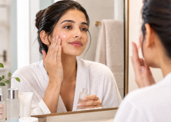 El PDRN de salmónidos redefine la cosmética y la biomedicina: conozca su base científica, límites tópicos e hidrogeles bioactivos. Imagen referencial generada con IA.