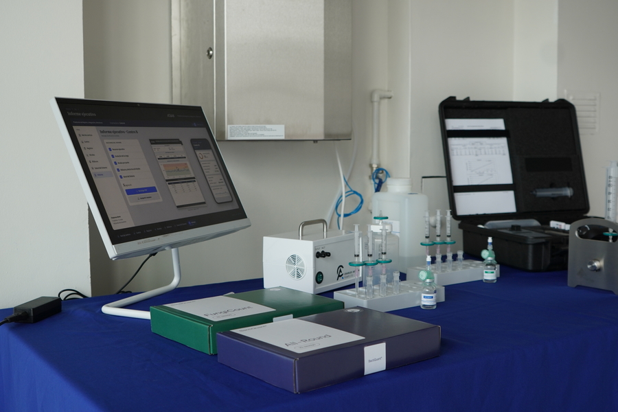 Equipamiento automatizado en línea y dispositivos portátiles de monitoreo microbiológico integrados a la plataforma predictiva desarrollada por AOLAB
