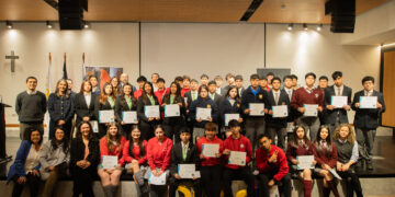 Escolares de la Región de Los Lagos en la ceremonia de cierre del programa Micelio Sur 2026 en Duoc UC Puerto Montt