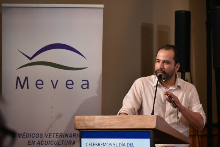 MEVEA conmemora el Día del Médico Veterinario en la acuicultura en Puerto Varas