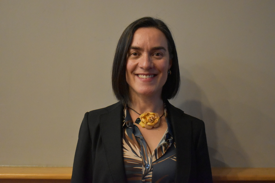 Alin Casado, presidenta de MEVEA, durante la conmemoración del Día del Médico Veterinario en la Acuicultura en Puerto Varas.