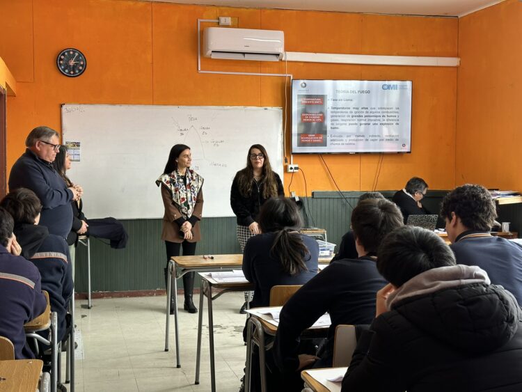 Estudiantes de la especialidad de Marino Mercante