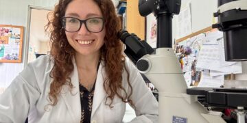 Francisca Muñoz, jefa del Laboratorio de Fitoplancton y Bio-Óptica de Plancton Andino. Créditos: Cedida.