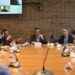 Sesión de la Comisión Regional de Uso de Borde Costero de Magallanes evaluando concesiones marítimas en la región.